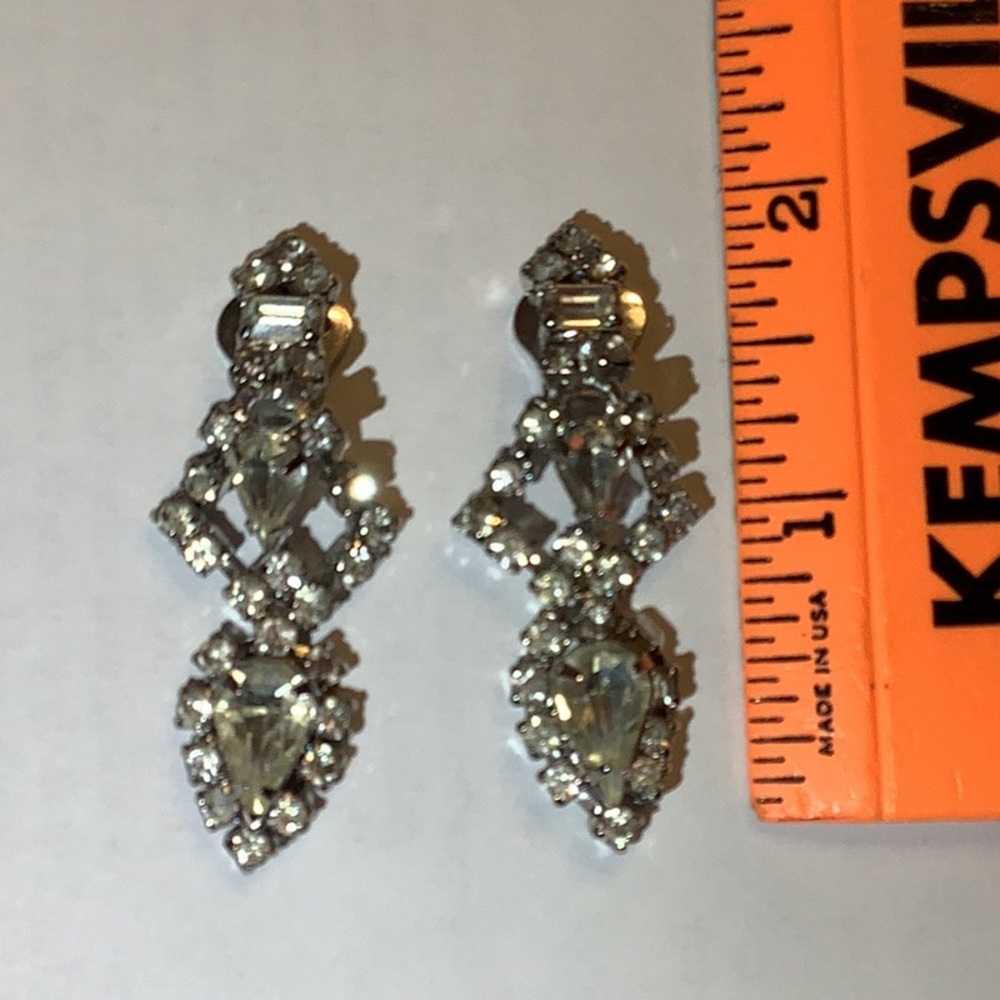 Vintage Rhinestone Clip-ons - Picture 4 of 5